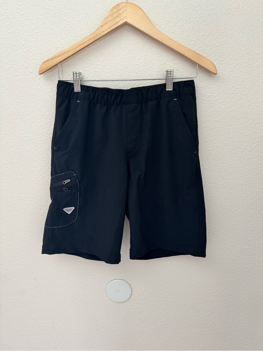 Columbia Black Performance Cargo Shorts size 14/16 boys